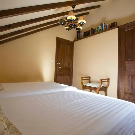 La Veguina Feriehus Santillan