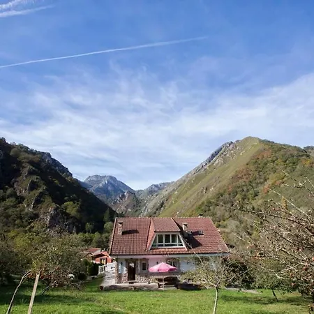 Holiday home La Veguina Santillan